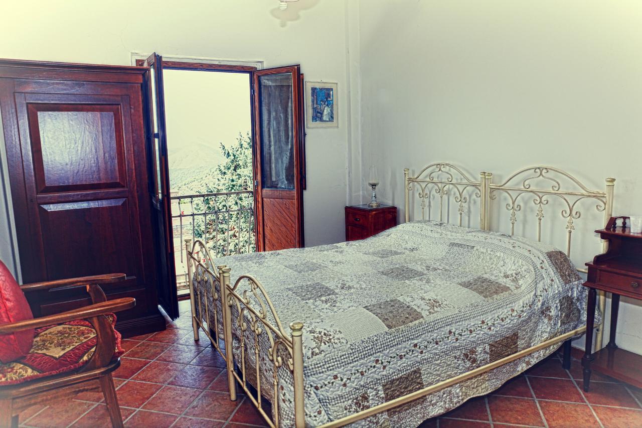 La Pietra D'Argento Bed & Breakfast Caserta Vecchia Exterior foto