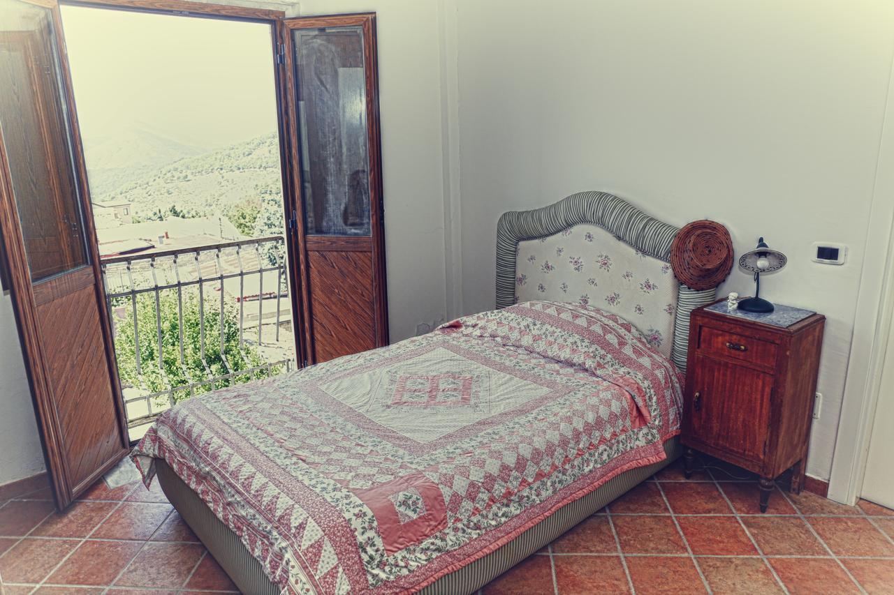 La Pietra D'Argento Bed & Breakfast Caserta Vecchia Exterior foto